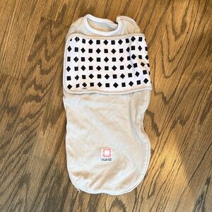 Nanit Light Gray Baby Swaddle 0-3 Months